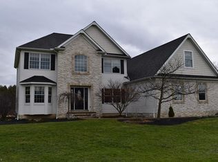 11700 Tall Pines Dr, Chardon, OH 44024