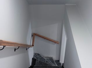 226 N Clinton St FLOOR 2, East Orange, NJ 07017
