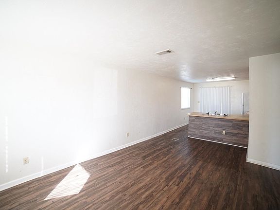 3rd image of 2659 SE Chandalar Ln