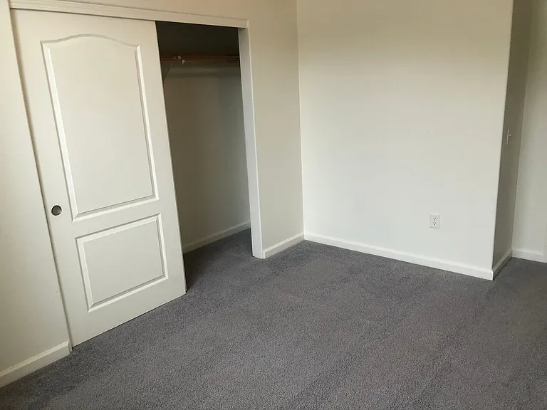 Falcon Ridge Apartments — Photo 68