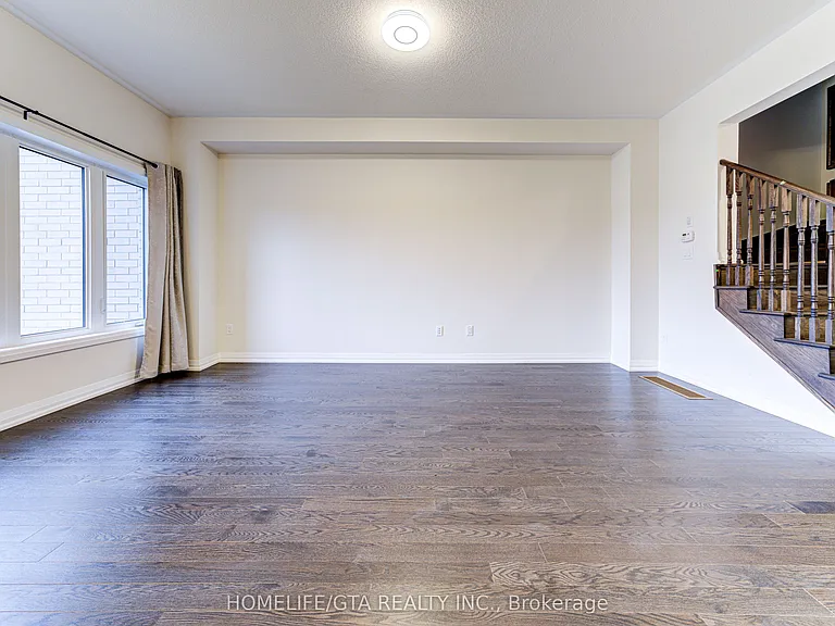 168 Union Blvd — Photo 3