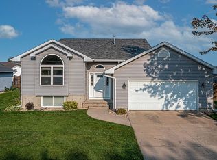 1585 48th St, Marion, IA 52302