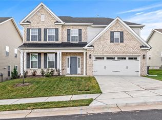 7260 Huntgate Dr, Kernersville, NC 27284