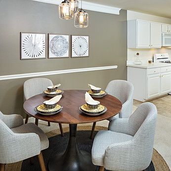 2nd image of 2165 Astoria Cir APT 304