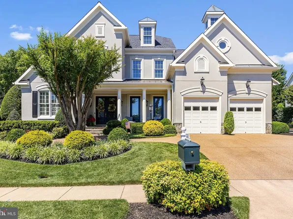 8351 Roxborough Loop, Gainesville, VA 20155