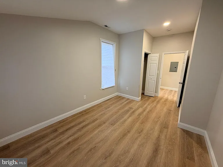 3 E Overlea Ave #3 — Photo 29