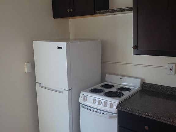 5th image of 916 3rd Ave Floor 2