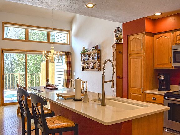 5th image of 10711 Woodcrest Ln #3