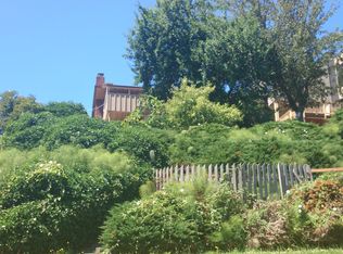 2816 Patten Pl W, Seattle, WA 98199