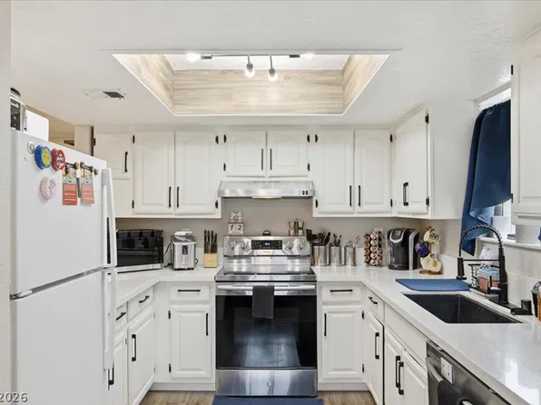5099 Eldora Ave APT 1, Spring Valley, NV 89146