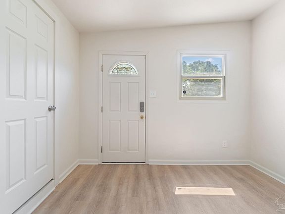 3rd image of 4513 Charmonte Way