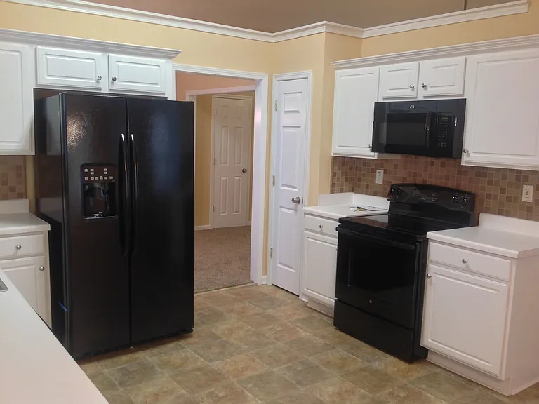 360 Princeton Way — Photo 4