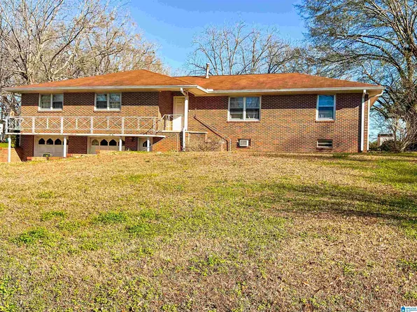 690 Marble City Heights Cir, Sylacauga, AL 35150
