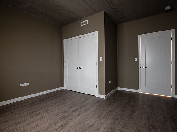 5th image of 1323 W Morse Ave APT 607