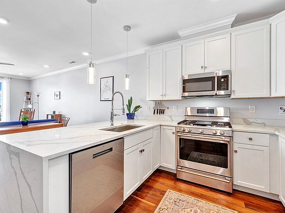 2nd image of 519 Broadway #407