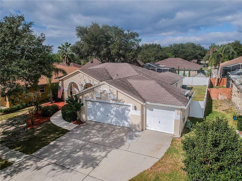 1st image of 2406 Groveway Dr