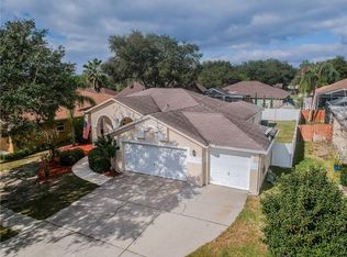 2406 Groveway Dr, Valrico, FL 33596