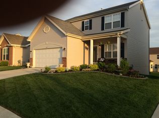 206 Berry Manor Cir, Saint Peters, MO 63376