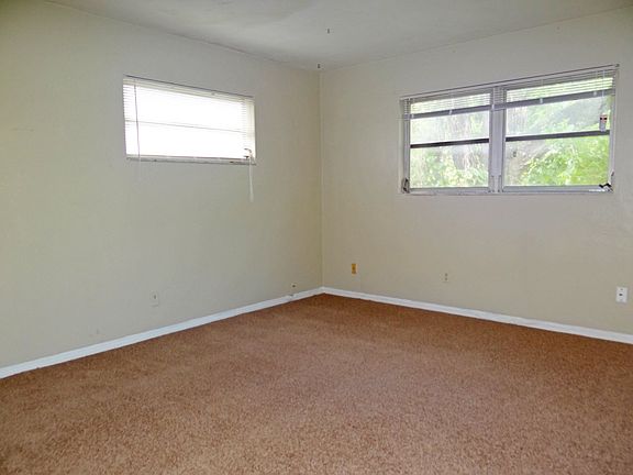 4th image of 5102 24th Ave S