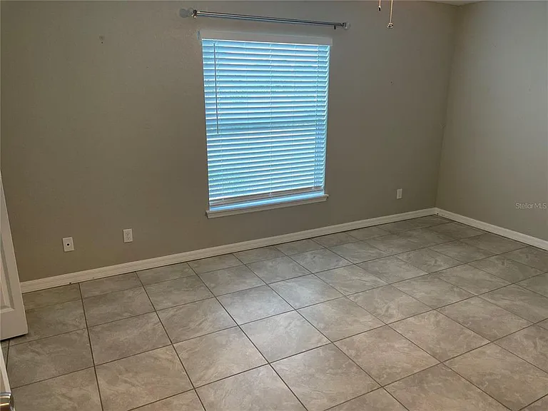 10136 Willmington Blvd — Photo 9