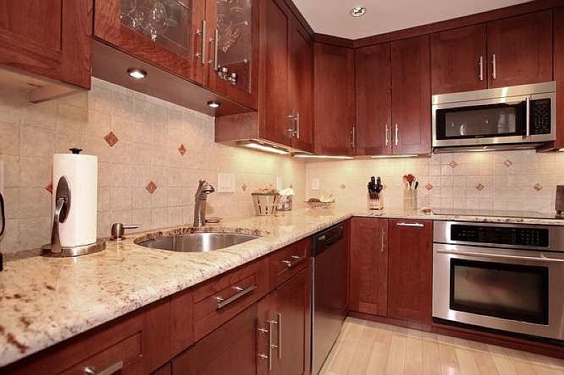 1st image of 326 Pond Ct
