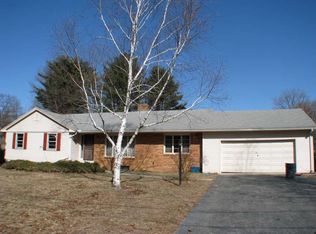 42 Brooklawn Rd, Wilbraham, MA 01095