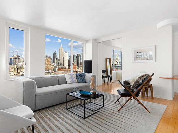 4th image of 270 W 17th St APT 19A