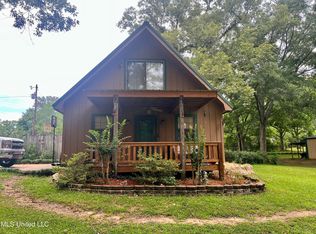 1305 Lake Shore Dr, Byram, MS 39272