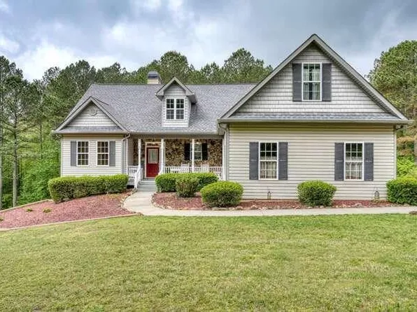302 Brook Green Ct, Blairsville, GA 30512