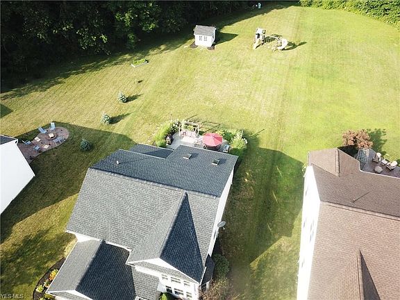 2nd image of 4208 Pembroke Dr