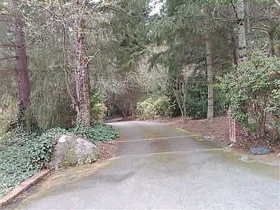 2nd image of 5803 231st Ave NE
