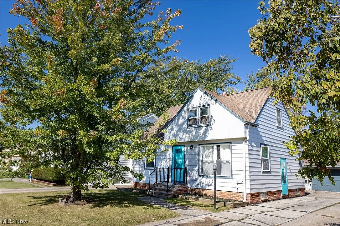 15419 Edgewood Ave photo 1
