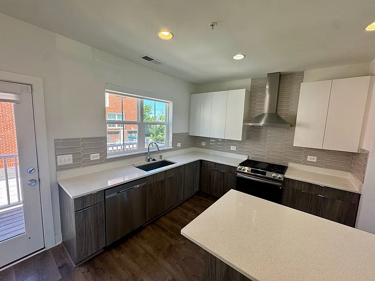 1228 Wynton Pl NE — Photo 15