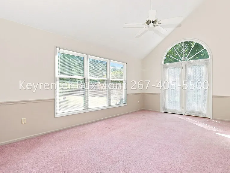 11 Nathan Ct — Photo 5