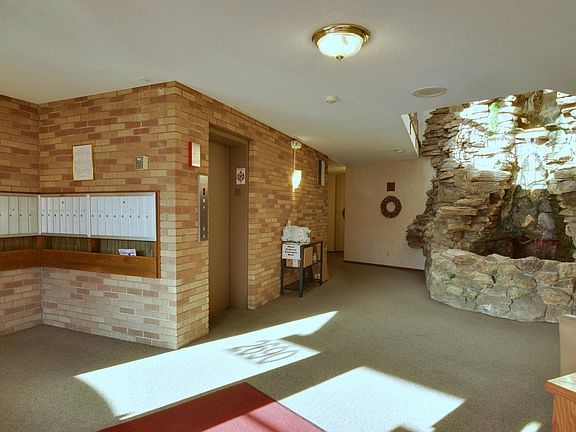 2nd image of 2690 Oxford St N APT 232