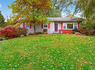 104 Hillside Rd, Poughquag, NY 12570