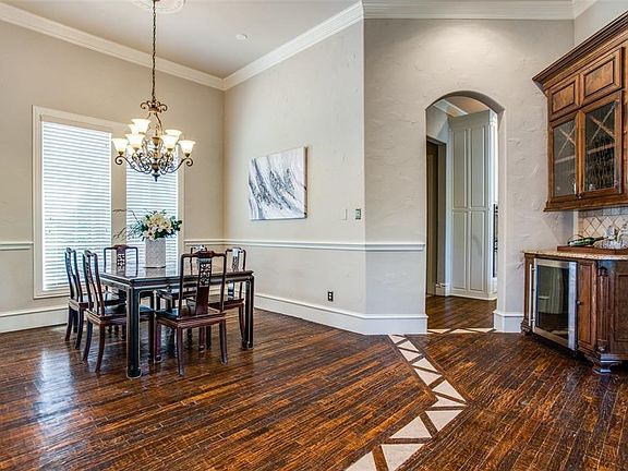 3rd image of 6316 Avalon Woods Dr