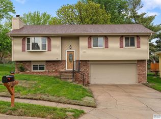 2316 Yorktown Pl, Bellevue, NE 68123