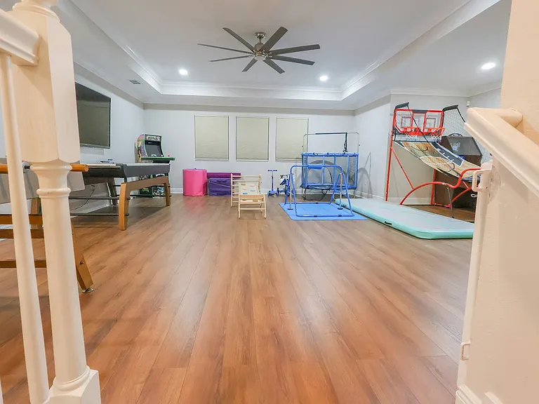 9841 Cabernet Ave — Photo 36