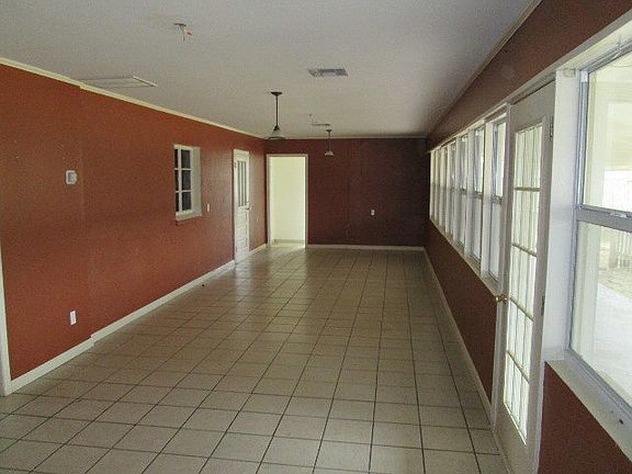 5th image of 2135 Highway 182 E