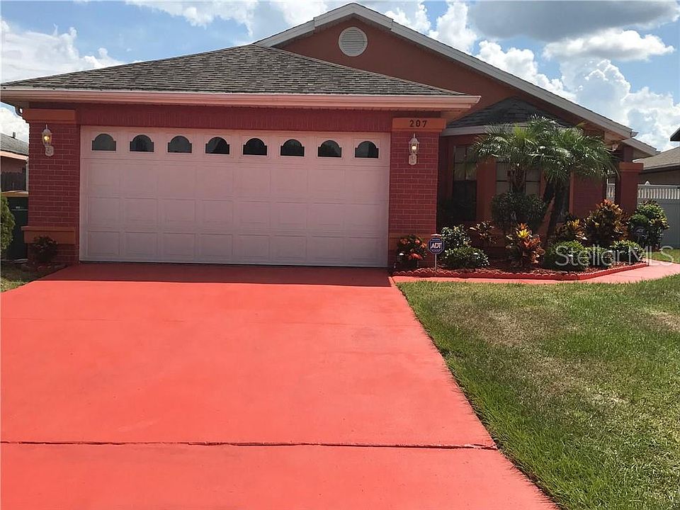 1st image of 207 Sandalwood Dr