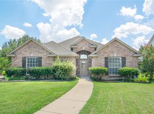 101 Sunflower Ct, Justin, TX 76247