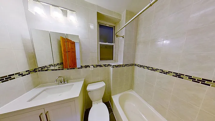 Rented by Bold New York | media 12