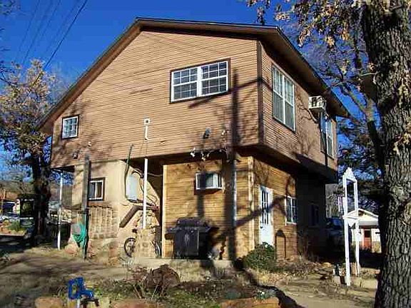 2nd image of 205 E Lake Dr #B