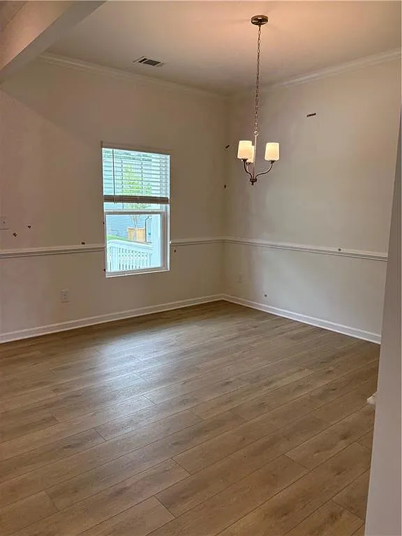 4 bed, 2.5 bath, 2200 sqft, $2,550 — Photo 3