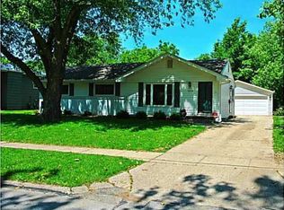 3319 Brookview Dr, West Des Moines, IA 50265