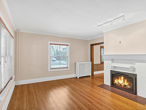 5th image of 605 N 3rd Ave
