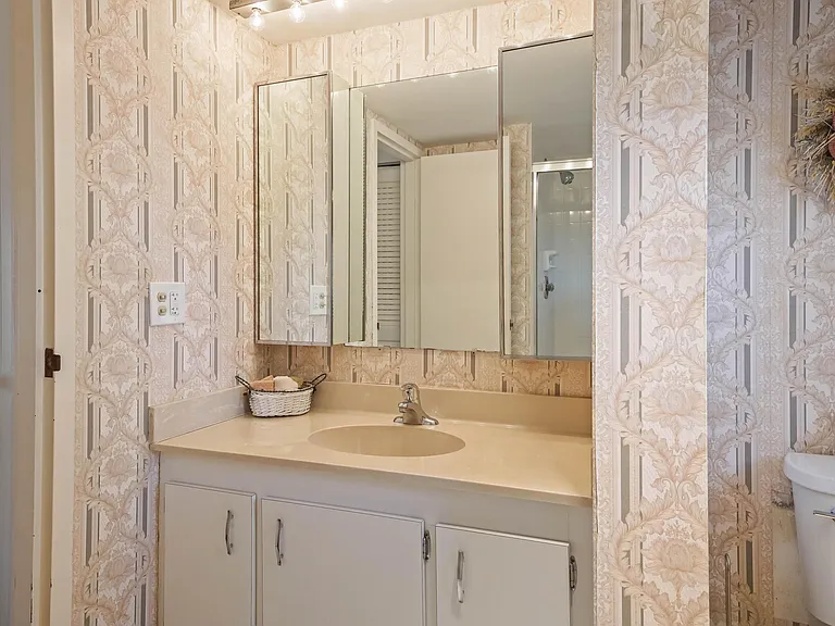 3951 Via Poinciana Way #511 — Photo 15