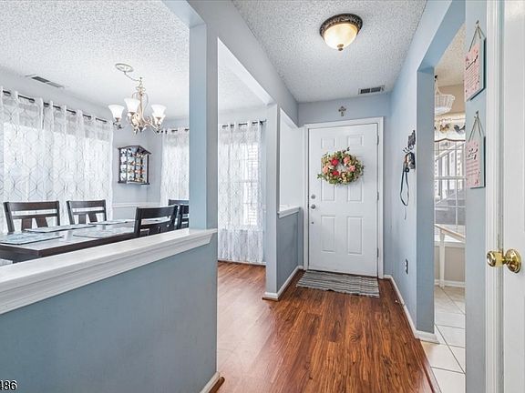 2nd image of 128 Arbor Way