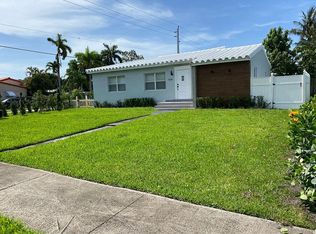 1504 Plunkett St, Hollywood, FL 33020